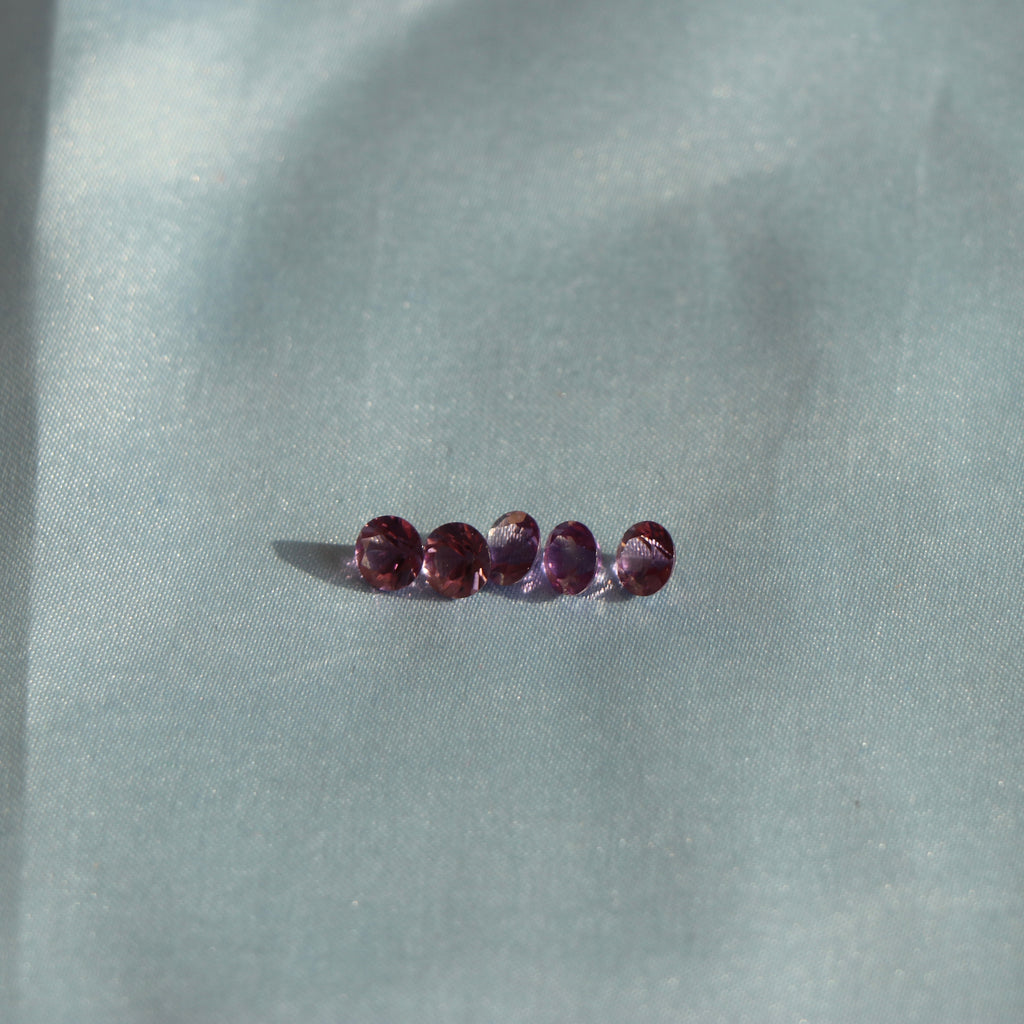 0.7-0.8 ct. Natural Round Amethyst