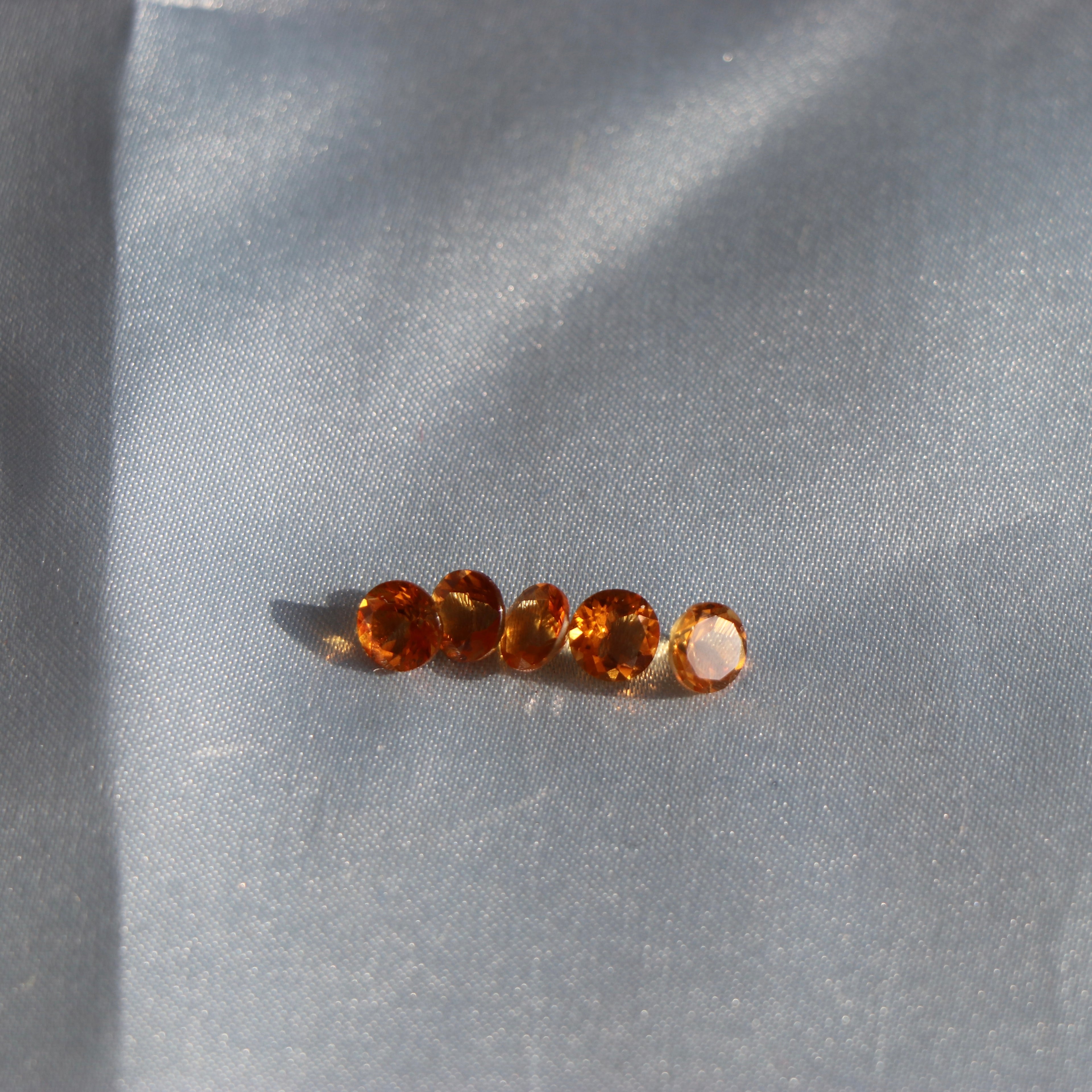 0.7-0.8 ct. Natural Round Citrine