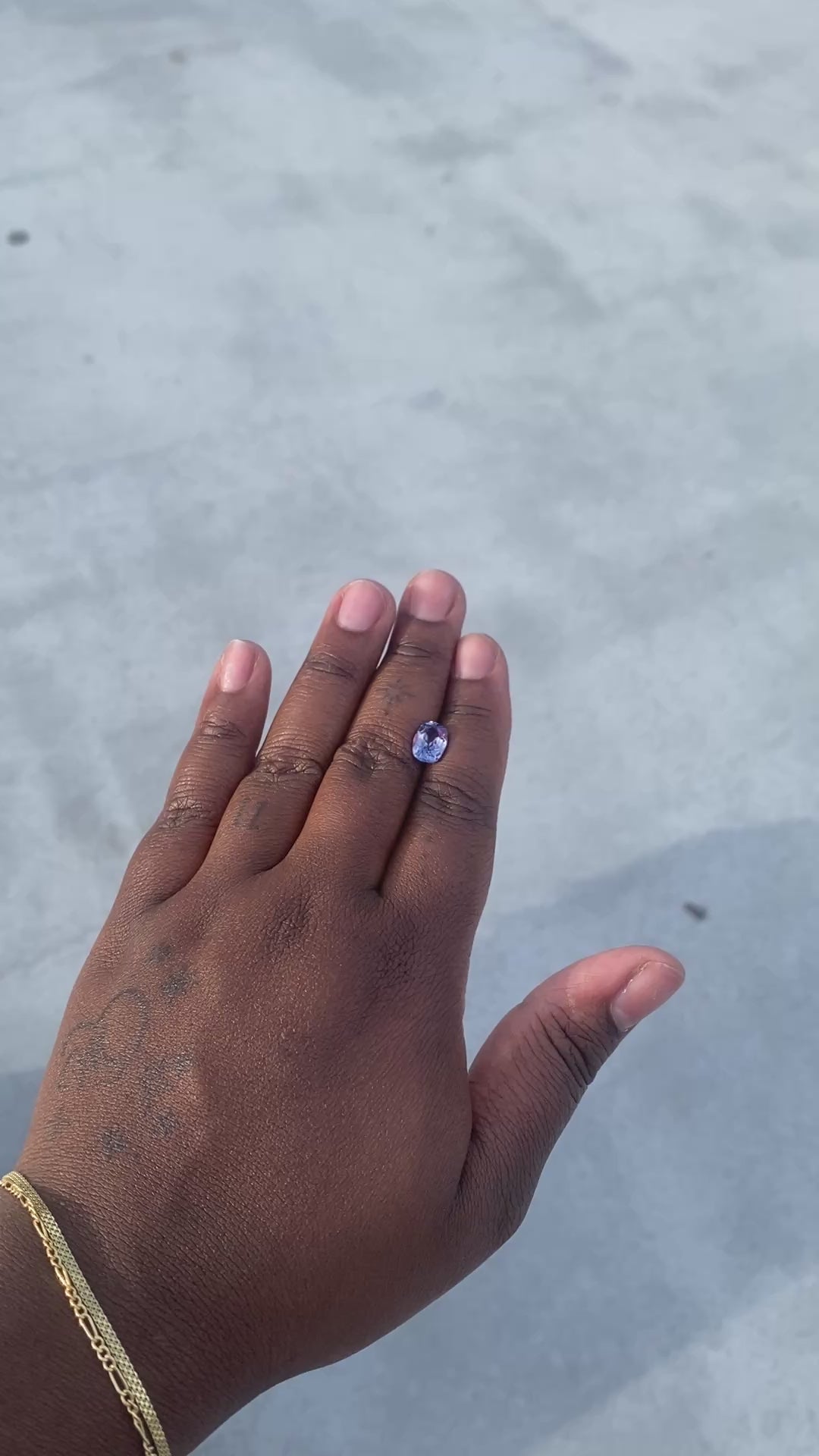 4 ct. Lab-Grown Cushion Cut Bi-Color Sapphire